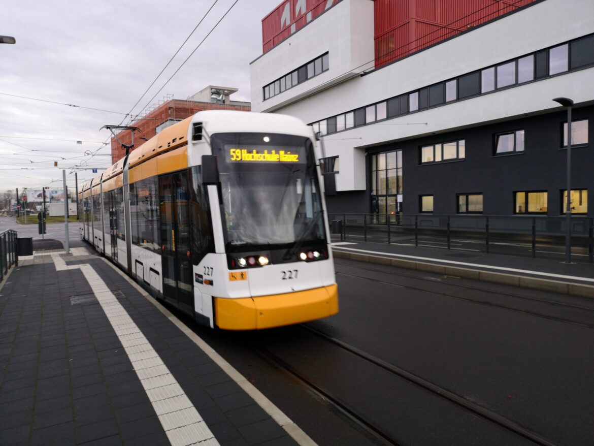 Symboldbild: Straßenbahn