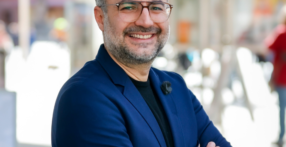 Ata Delbasteh