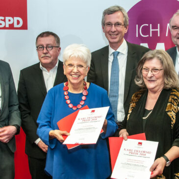 Das Foto zeigt (von links) Marc Bleicher, Kurt Merkator, Ursula Schumann, Eckart Lensch, Christiane Gerhardt und Klaus Delorme.