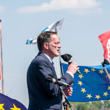 Michael Ebling bei der Pulse of Europe-Kundgebung in Mainz